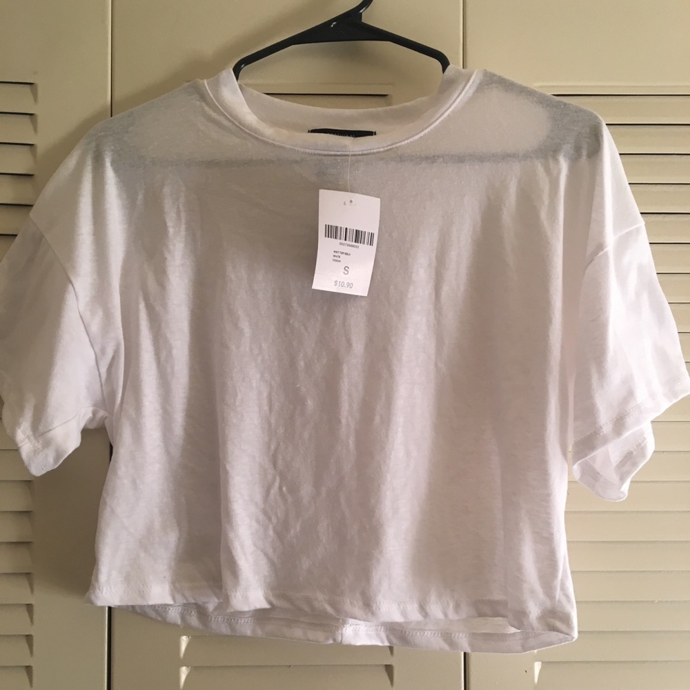 Forever 21 plain cropped white tee